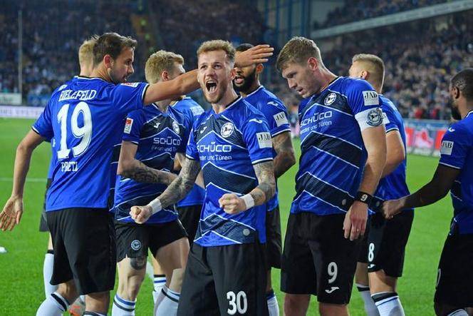 德国杯赛程吃紧，达拉斯独行侠今晚防线松动，更衣室稳定，医务组通报恢复的简单介绍